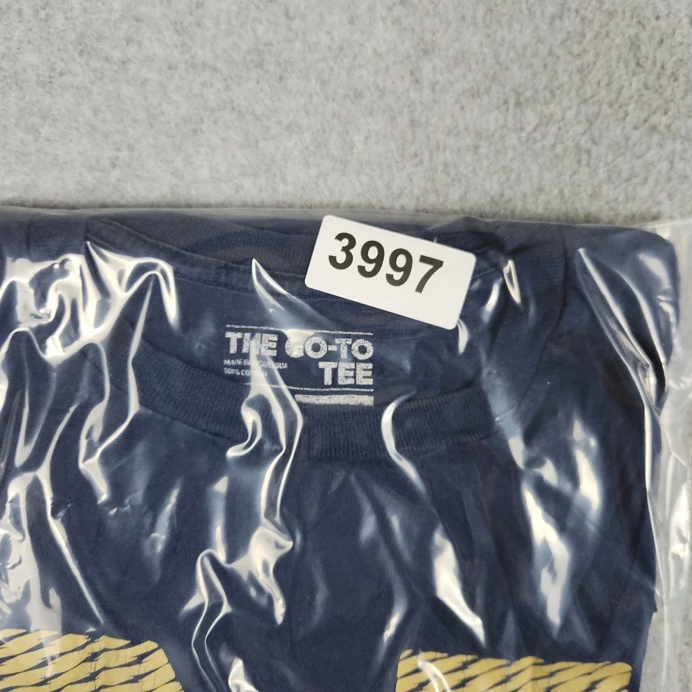 Notre Dame Fighting Irish Go-To Tee Shirt Mens S Navy Blue Adidas NCAA Football